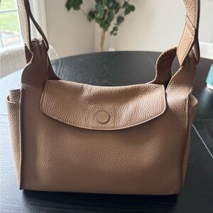 Cuyana Pebbled Leather Shoulder Bag - Taupe Brown